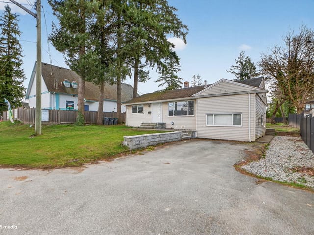 House for sale in Surrey, North Surrey, 14032 Grosvenor Road, 263169662 | Realtylink.org