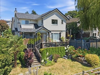 1/2 Duplex for sale in North Vancouver, North Vancouver, 46 St. Patricks Avenue, 263169707 | Realtylink.org