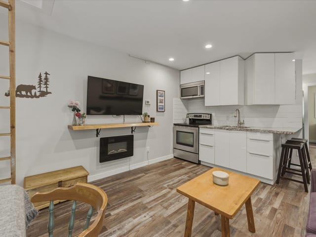 Townhouse for sale in Whistler, Whistler, 3 2231 Sapporo Drive, 263169859 | Realtylink.org