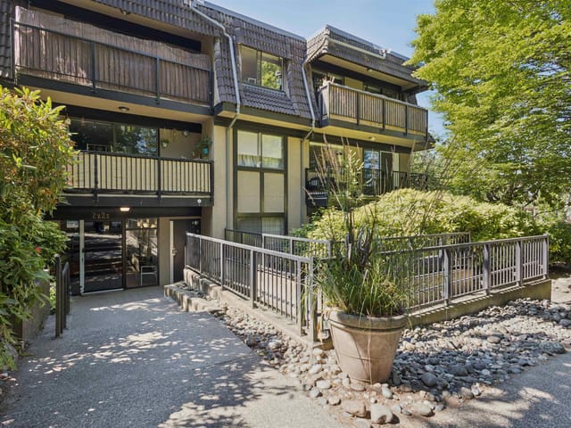 Apartment for sale in Vancouver, Vancouver East, 112 2222 Cambridge Street, 263169895 | Realtylink.org