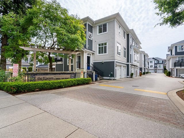 Townhouse for sale in Surrey, Surrey, 30 8433 164 Street, 263170017 | Realtylink.org