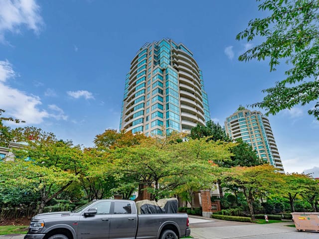 Apartment for sale in Burnaby, Burnaby South, 1702 6611 Southoaks Crescent, 263170070 | Realtylink.org