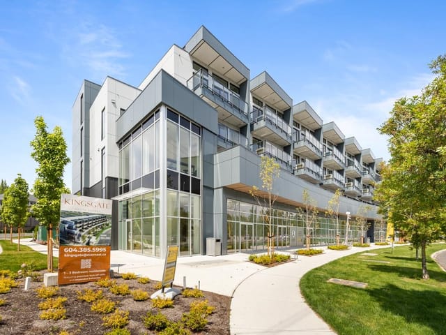 Apartment for sale in Surrey, South Surrey White Rock, 406 2233 156 Street, 263170247 | Realtylink.org