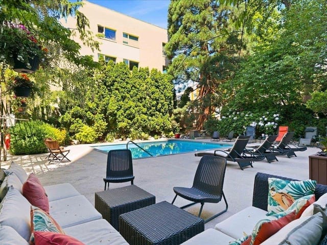 Apartment for sale in Vancouver, Vancouver West, 406 1816 Haro Street, 263170299 | Realtylink.org