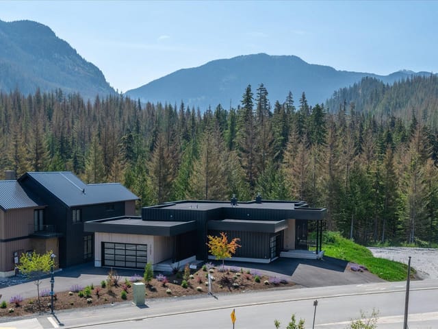 1/2 Duplex for sale in Whistler, Whistler, 1702 River Run Place, 263170316 | Realtylink.org