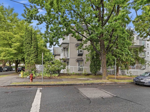 Apartment for sale in Vancouver, Vancouver East, 101 2295 Pandora Street, 263170407 | Realtylink.org