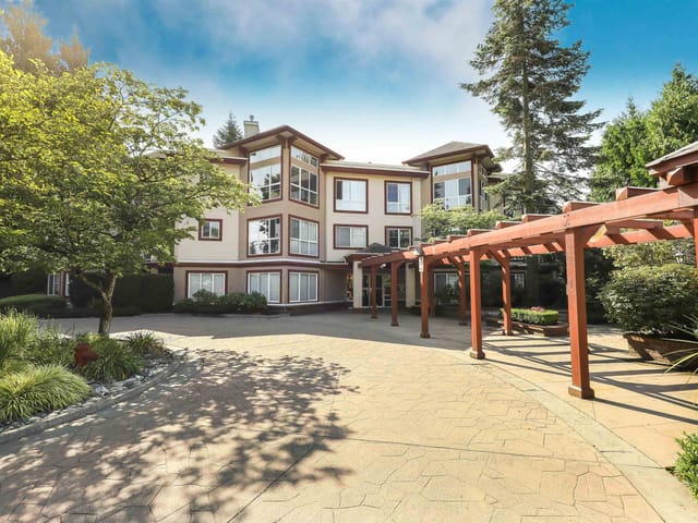 Apartment for sale in Surrey, South Surrey White Rock, 302 15342 20th Avenue, 263170447 | Realtylink.org
