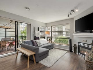 Apartment for sale in North Vancouver, North Vancouver, 305 124 W 3rd Street, 263170675 | Realtylink.org