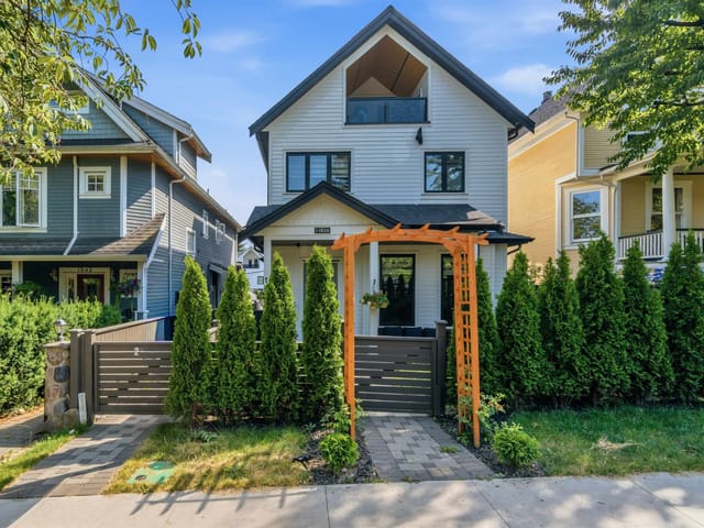 1/2 Duplex for sale in Vancouver, Vancouver East, 2 1826 E 2nd Avenue, 263170719 | Realtylink.org