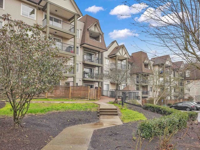 Apartment for sale in Surrey, Surrey, 304 12083 92a Avenue, 263170838 | Realtylink.org