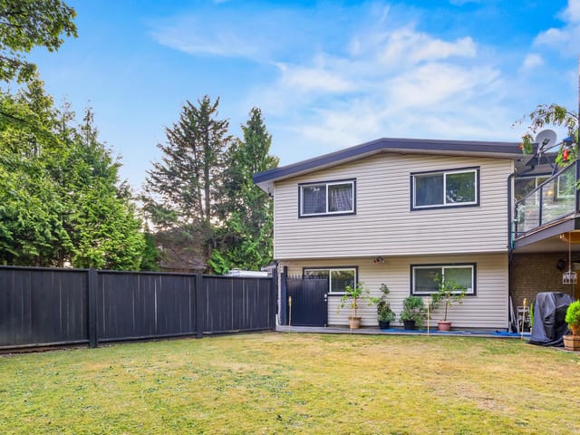 House for sale in Surrey, Surrey, 15797 92 Avenue, 263171105 | Realtylink.org