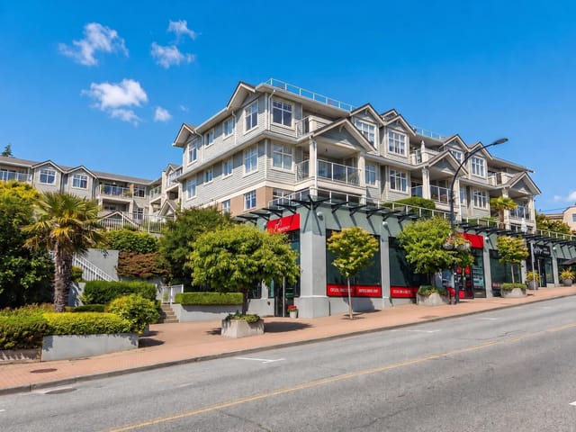 Apartment for sale in White Rock, South Surrey White Rock, 204 15621 Marine Drive, 263171293 | Realtylink.org