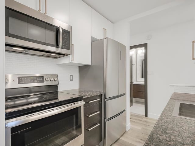 Apartment for sale in North Vancouver, North Vancouver, 302 170 E 3rd Street, 263171319 | Realtylink.org