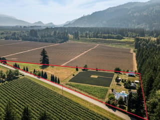 House for sale in Columbia Valley, Cultus Lake & Area, 231 Columbia Valley Road, 263171333 | Realtylink.org