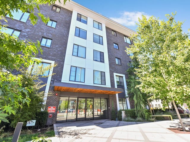 Apartment for sale in Surrey, Surrey, 306 15848 Fraser Highway, 263171344 | Realtylink.org