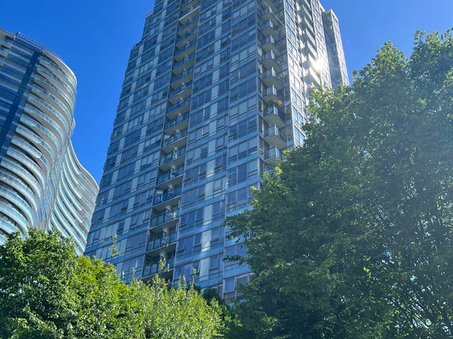 Apartment for sale in Vancouver, Vancouver West, 1707 939 Expo Boulevard, 263171349 | Realtylink.org
