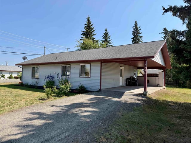 House for sale in Vanderhoof, Vanderhoof And Area, 2495 Lampitt Avenue, 263171400 | Realtylink.org