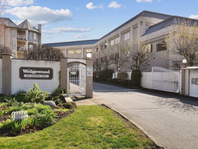 Apartment for sale in Abbotsford, Abbotsford, 322 2626 Countess Street, 263171431 | Realtylink.org
