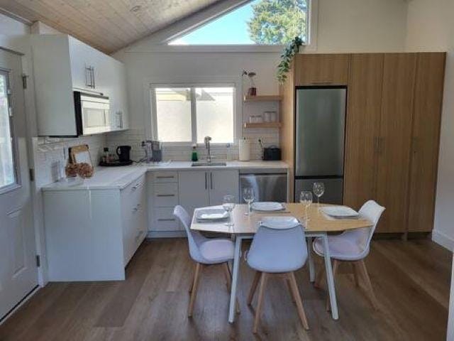 House for rent in Surrey, South Surrey White Rock, 26xx Gordon Avenue, 263171433 | Realtylink.org