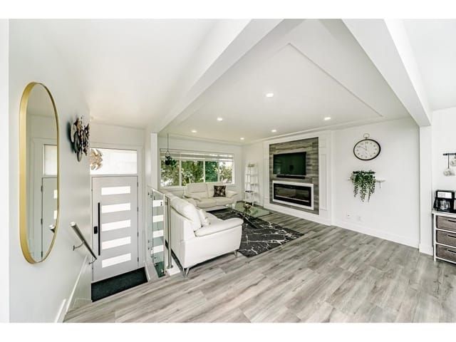 House for sale in Surrey, North Surrey, 14927 Kew Drive, 263171440 | Realtylink.org