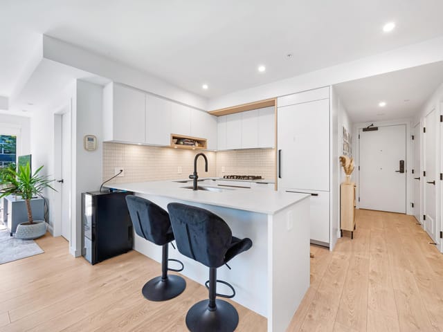 Apartment for sale in Vancouver, Vancouver East, 221 2520 Guelph Street, 263171446 | Realtylink.org