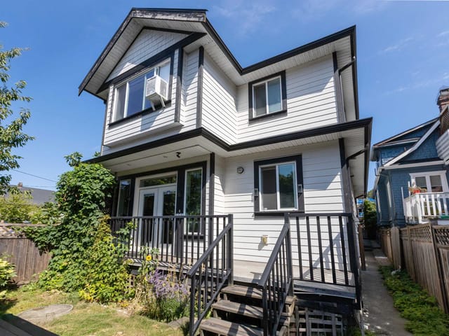 1/2 Duplex for sale in Vancouver, Vancouver East, 2018 E 12th Avenue, 263171513 | Realtylink.org