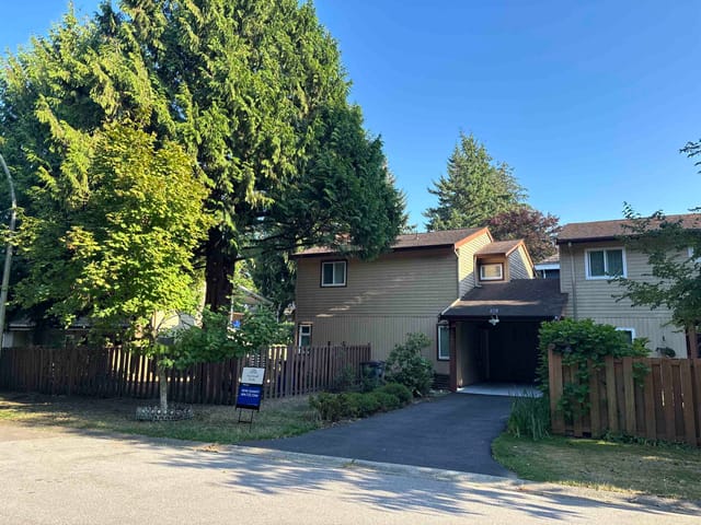 1/2 Duplex for sale in Surrey, North Surrey, 15402 96a Avenue, 263171591 | Realtylink.org