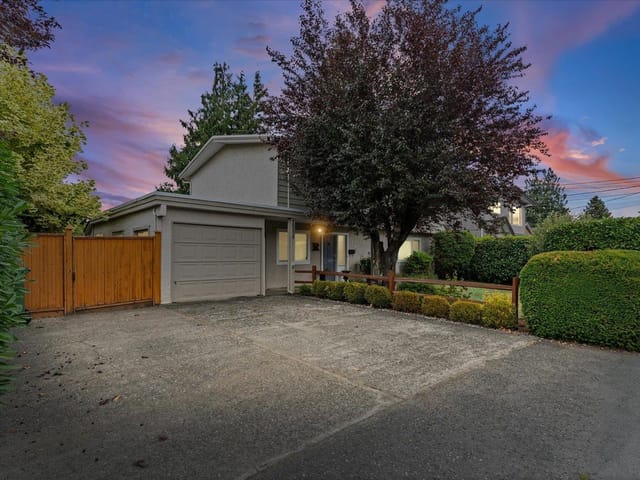 House for sale in Chilliwack, Chilliwack, 46359 Chilliwack Central Road, 263171667 | Realtylink.org