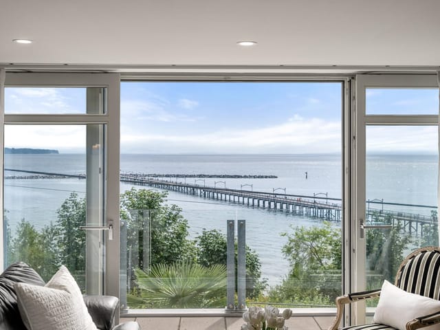 Apartment for sale in White Rock, South Surrey White Rock, 201 15097 Marine Drive, 263171821 | Realtylink.org