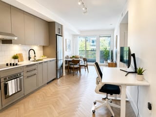 Apartment for sale in Burnaby, Burnaby North, 201 9228 Slopes Mews, 263171870 | Realtylink.org