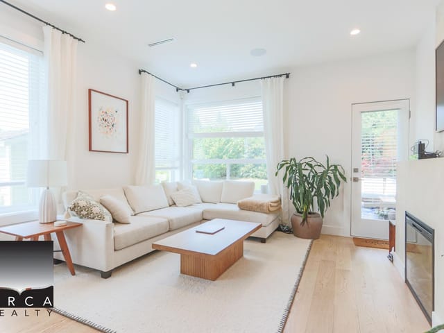House for rent in North Vancouver, North Vancouver, 116 W Windsor Road, 263171906 | Realtylink.org