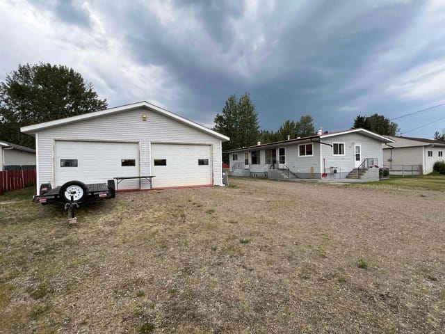 Duplex for sale in Fort Nelson, Fort Nelson, 5527 48 Street, 263172042 | Realtylink.org