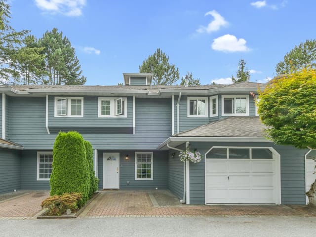 Townhouse for sale in Surrey, South Surrey White Rock, 102 16335 14 Avenue, 263172072 | Realtylink.org