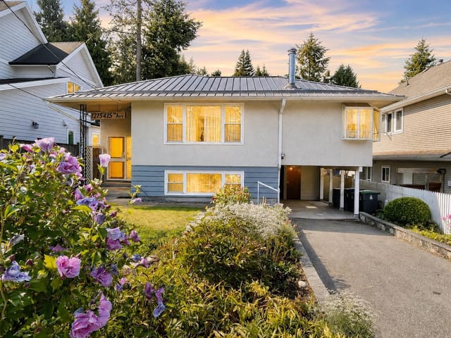 House for sale in Surrey, South Surrey White Rock, 12754 15 Avenue, 263172225 | Realtylink.org