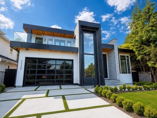 House for sale in White Rock, South Surrey White Rock, 13735 Blackburn Avenue, 263172280 | Realtylink.org