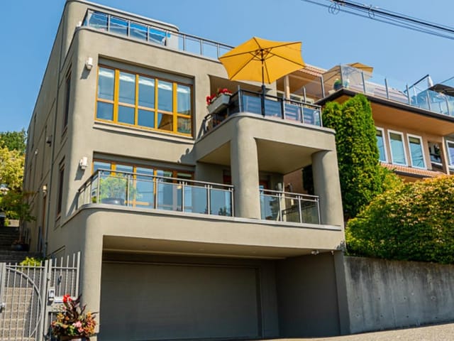 House for sale in White Rock, South Surrey White Rock, 14971 Blackwood Lane, 263172297 | Realtylink.org