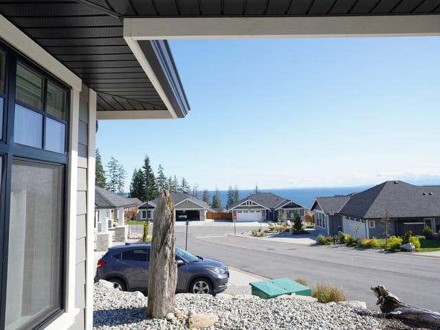 House for sale in Sechelt, Sunshine Coast, 6078 Kingbird Avenue, 263172344 | Realtylink.org