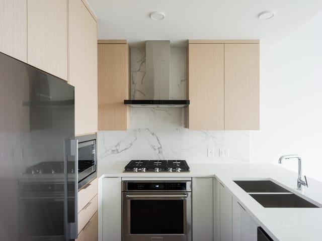 Apartment for sale in Coquitlam, Coquitlam, 2104 699 Whiting Way, 263172385 | Realtylink.org