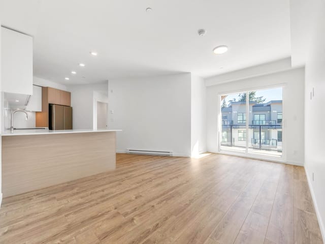 Apartment for sale in Surrey, North Surrey, 618 13968 Laurel Drive, 263172407 | Realtylink.org