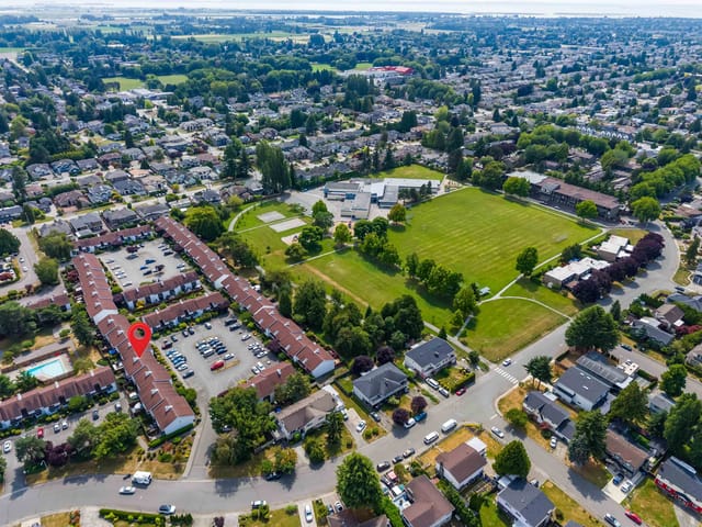 Townhouse for sale in Richmond, Richmond, 107 9700 Glenacres Drive, 263172480 | Realtylink.org