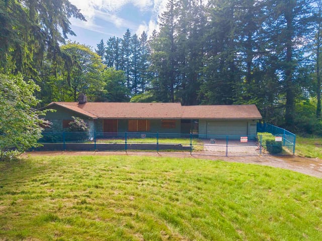House for sale in Surrey, South Surrey White Rock, 2451 141 Street, 263172495 | Realtylink.org