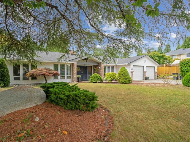 House for sale in Surrey, South Surrey White Rock, 1691 143b Street, 263172638 | Realtylink.org
