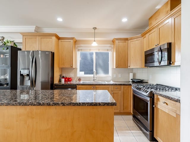 1/2 Duplex for sale in Coquitlam, Coquitlam, 1124 Rochester Avenue, 263172697 | Realtylink.org