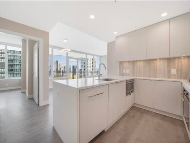 Apartment for sale in Burnaby, Burnaby South, 2307 5051 Imperial Street, 263172706 | Realtylink.org