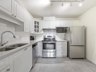 Apartment for sale in Vancouver, Vancouver West, 105 5735 Hampton Place, 263172737 | Realtylink.org