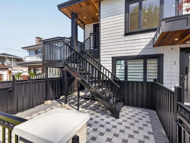 1/2 Duplex for sale in Vancouver, Vancouver East, 2 2035 51st Street, 263172742 | Realtylink.org