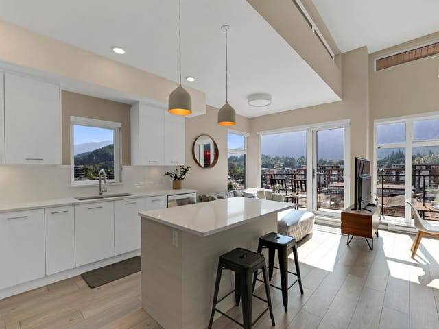 Apartment for sale in Squamish, Squamish, 616 38033 Second Avenue, 263172961 | Realtylink.org