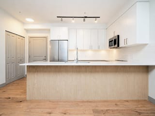 Apartment for sale in Burnaby, Burnaby South, 210 6968 Royal Oak Avenue, 263172975 | Realtylink.org