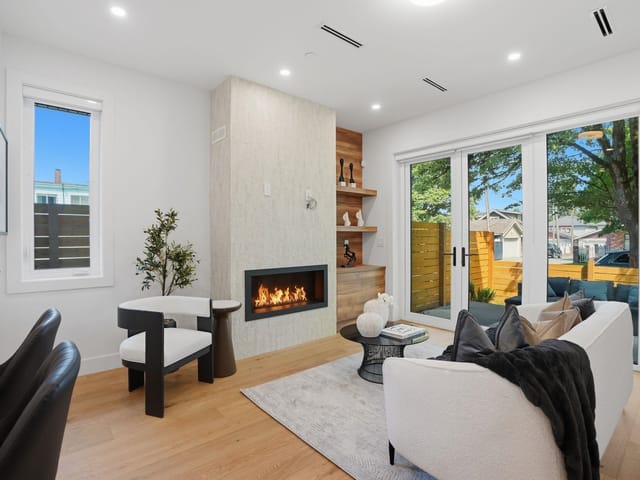 1/2 Duplex for sale in Vancouver, Vancouver East, 1 2438 E 20th Avenue, 263172980 | Realtylink.org
