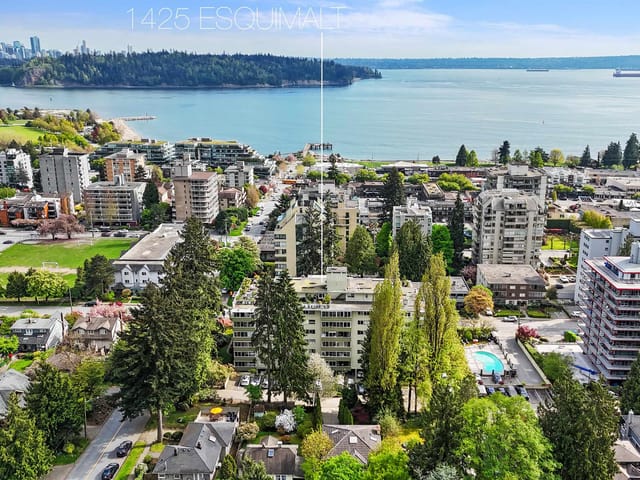Apartment for sale in West Vancouver, West Vancouver, 212 1425 Esquimalt Avenue, 263173037 | Realtylink.org